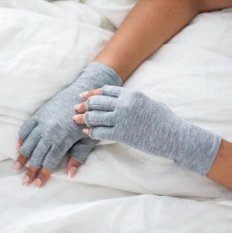 Premium Bamboo Compression Gloves | Easy Hand Pain Relief in Minutes - Image 2